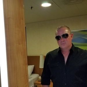 Meet your Posher, Josh